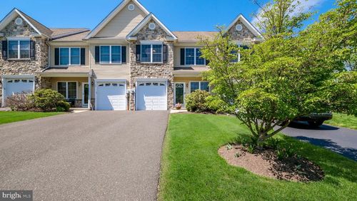 23 Woodspring Cir, Sellersville, PA, 18960-1673 | Card Image