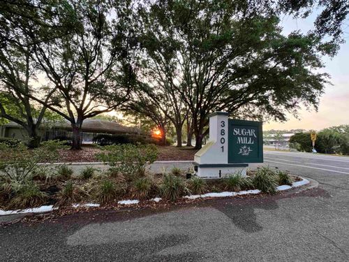 1235-3801 Crown Point Rd, Jacksonville, FL, 32257-7536 | Card Image