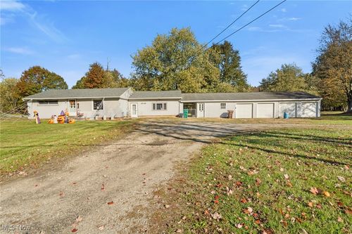 1046 W Ohio Ave, Sebring, OH, 44672-1048 | Card Image