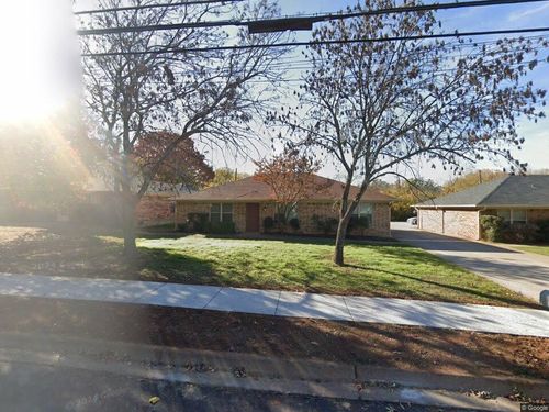 2320 Bernard St, Denton, TX, 76205-5846 | Card Image