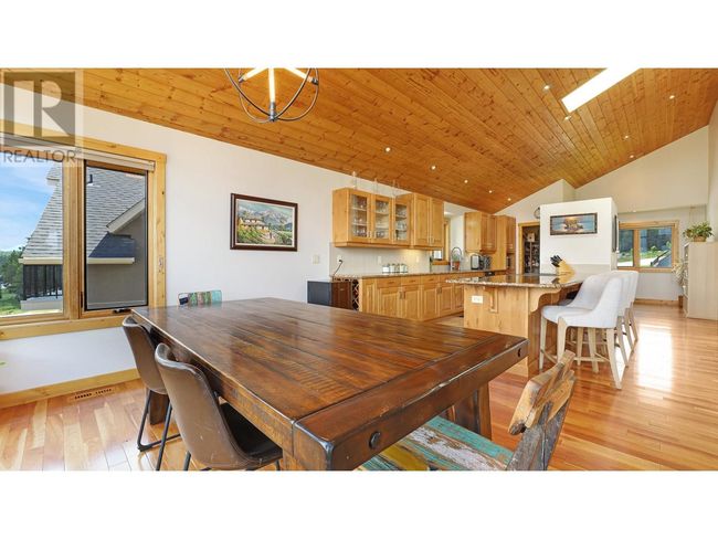 1910 Pineridge Dr, House other with 5 bedrooms, 3 bathrooms and 23 parking in Invermere BC | Image 19