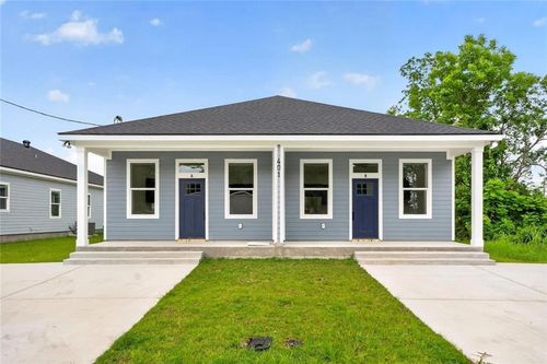 b-401 E First Street, Belle Chasse, LA, 70037 | Card Image