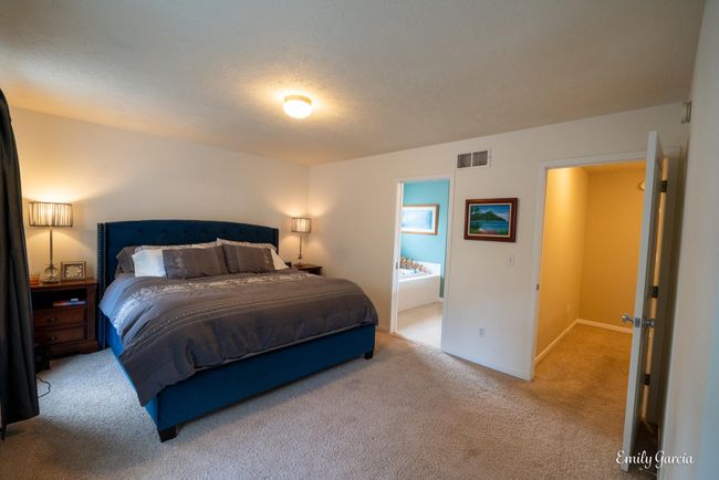 622 Cedar Square St.-13 | Image 21