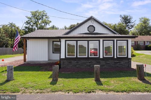13 Vincentown Pemberton Rd, PEMBERTON, NJ, 08068-1751 | Card Image