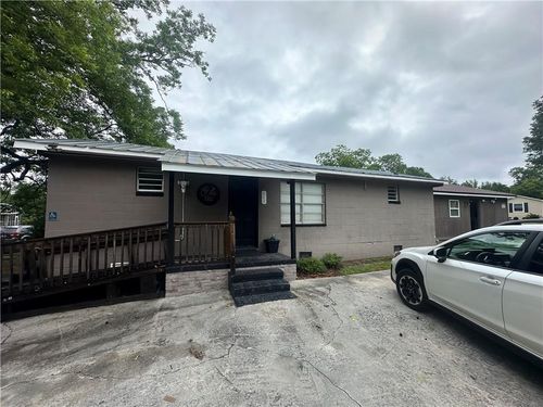 648 Ellington Ave, Thomson, GA, 30824-1569 | Card Image
