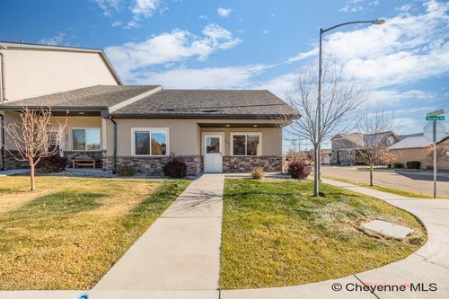 6005 Sycamore Rd, Cheyenne, WY, 82009-4330 | Card Image