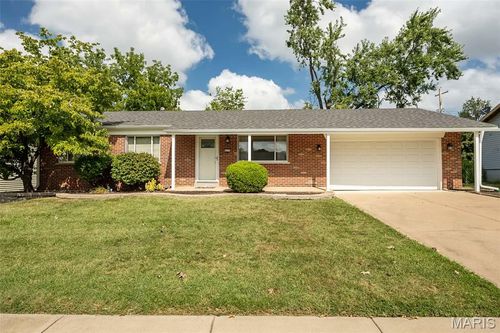 4151 Scotch Dr, Bridgeton, MO, 63044-3436 | Card Image