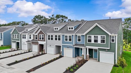 518 W Norvell Ct, Spartanburg, SC, 29307-2100 | Card Image