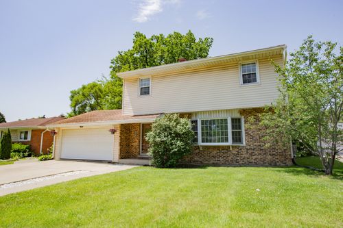 722 N Mavis Ln, Addison, IL, 60101-2574 | Card Image