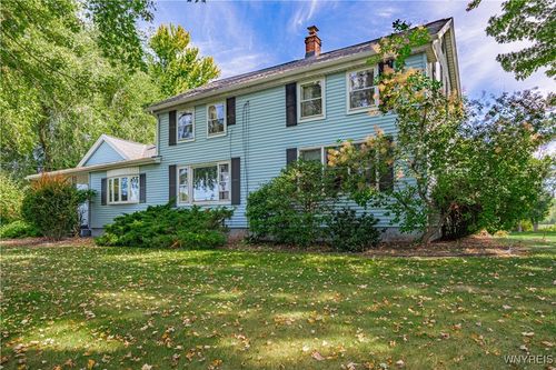 2643 County Line Rd, Medina, NY, 14103-9443 | Card Image