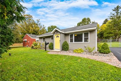 203 Elmbrook Drive, House other with 2 bedrooms, 1 bathrooms and null parking in Manlius NY | Image 1