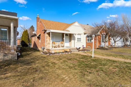 21130 Carlysle St, Dearborn, MI, 48124-3737 | Card Image