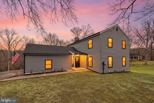 145 West St, STEPHENS CITY, VA, 22655-3304 | Card Image