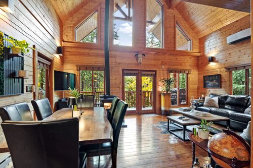 15041 Root Roundabout, Hope, BC, V0X1L5 | Card Image