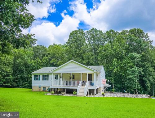13551 Silver Hill Rd, SUMERDUCK, VA, 22742-1927 | Card Image
