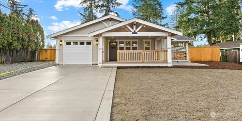 15902 69th Avenue Ct E, Puyallup, WA, 98375-7162 | Card Image