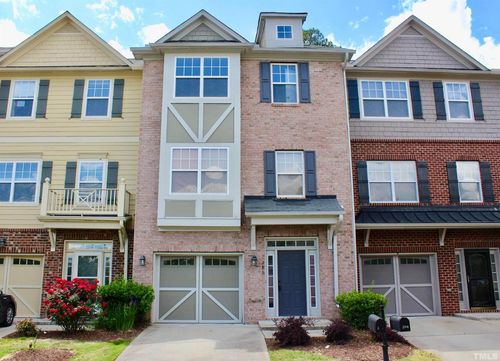 286 Linden Park Ln, Cary, NC, 27519-9117 | Card Image
