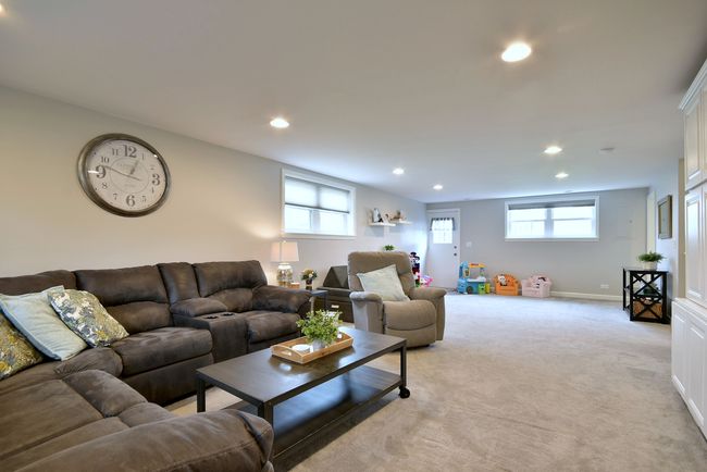 770 S Parkside Ave, House other with 3 bedrooms, 2 bathrooms and 2 parking in Elmhurst IL | Image 22