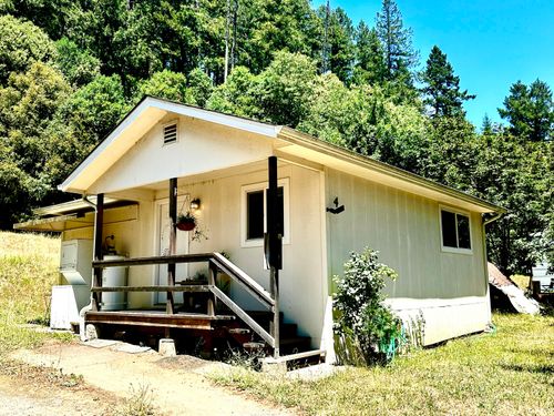 39542 Hwy 299, Willow Creek, CA, 95573 | Card Image