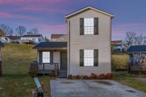 220 Brittany Park Cir, Antioch, TN, 37013-3669 | Card Image