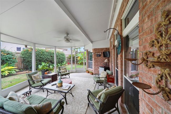 7410 Fall Creek Bnd, House other with 4 bedrooms, 2 bathrooms and 2 parking in Humble TX | Image 8