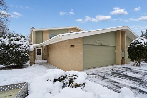 1231 W Nicolet Circle, GRAND CHUTE, WI, 54914 | Card Image