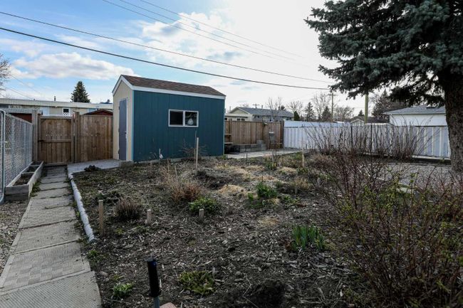 2714 6 A Avenue N, Home with 4 bedrooms, 2 bathrooms and 3 parking in Lethbridge AB | Image 29