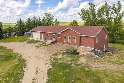 2730 58th Ave Sw, Beulah, ND, 58523-9603 | Card Image