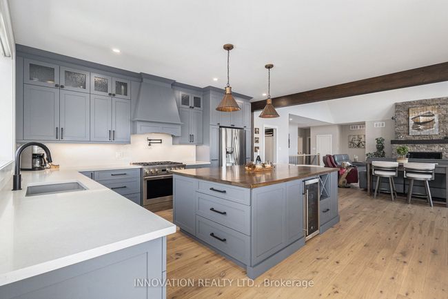 1048 Boucher Cres, House other with 5 bedrooms, 3 bathrooms and 6 parking in Manotick ON | Image 11