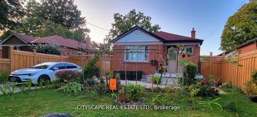 {{alt}} | Card Image