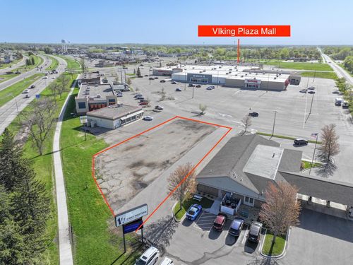 1 3rd Ave E, Alexandria, MN, 56308 | Card Image
