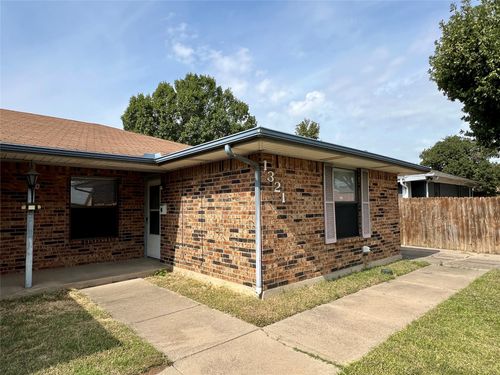 1321 Darr St, Irving, TX, 75061-5505 | Card Image
