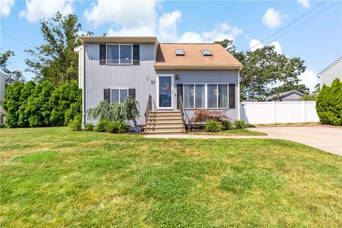 57 Vanstone Ave, Warwick, RI, 02889-5347 | Card Image