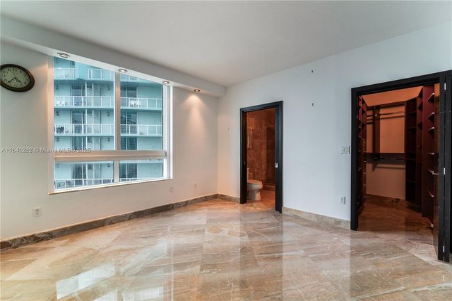 APT-3715 - 1900 N Bayshore Dr, Condo with 2 bedrooms, 3 bathrooms and null parking in Miami FL | Image 26