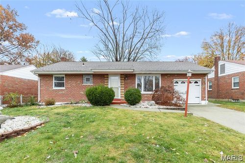 9204 Kit Dr, Affton, MO, 63123-5639 | Card Image