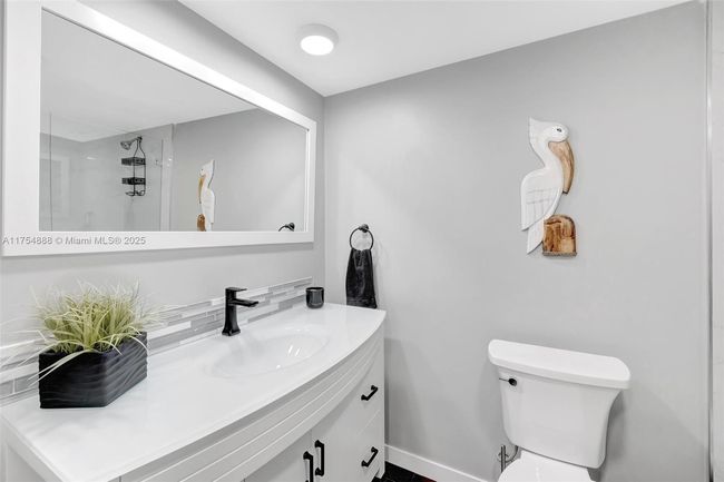 APT-305 - 3091 N Course Dr, Condo with 2 bedrooms, 2 bathrooms and null parking in Pompano Beach FL | Image 21