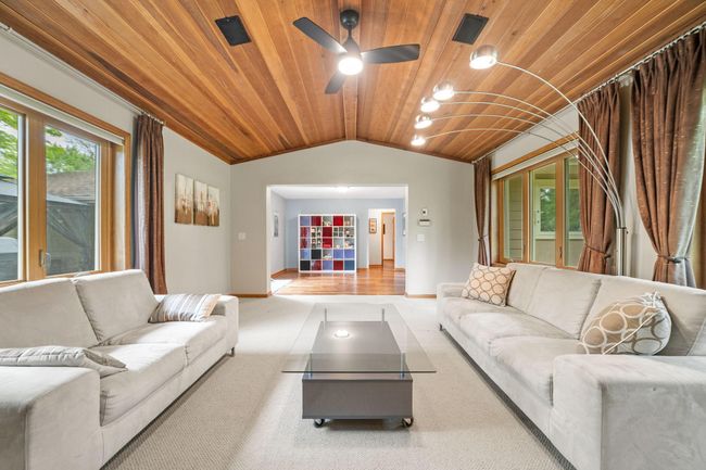 55-web-or-mls-3125 Carriage Dr -55.jpg | Image 10