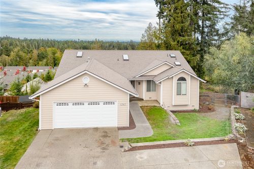 1242 Nw Timber Shadow Ct, Silverdale, WA, 98383-8617 | Card Image