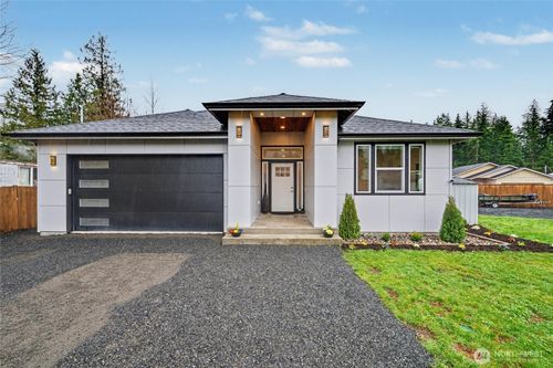 8365 Golden Valley Blvd, Maple Falls, WA, 98266-8271 | Card Image