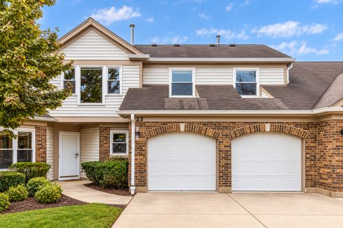 23 Willow Pkwy, Buffalo Grove, IL, 60089-6609 | Card Image