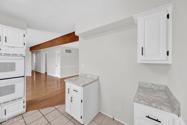 Kitchen, plumbed for Fridge Ice Maker | Image 12