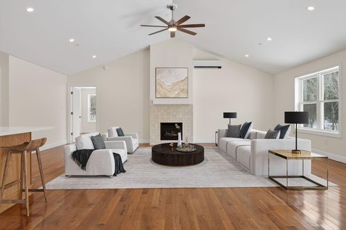 32 Middle Jam Road, Gorham, ME, 04038 | Card Image