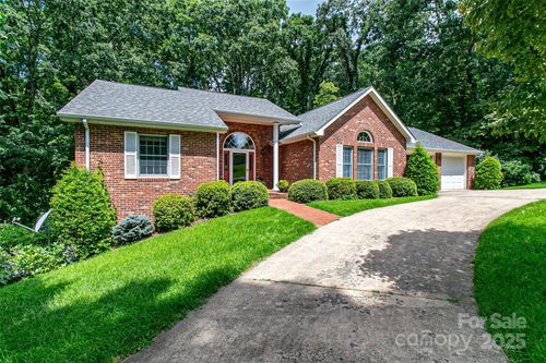185 Oak Ridge Dr, Clyde, NC, 28721-9564 | Card Image