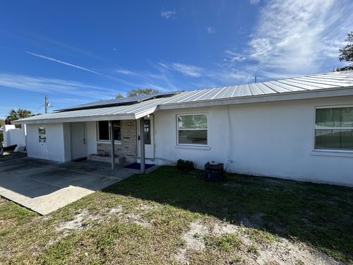 1557 Hillcrest Dr, Melbourne, FL, 32935-5942 | Card Image