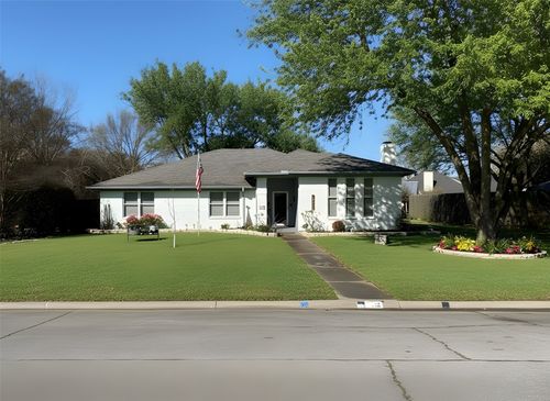 1529 E Windsor Dr, Denton, TX, 76209-1214 | Card Image