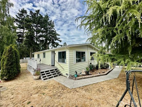 4317 Hamilton Dr, Oak Harbor, WA, 98277-9549 | Card Image