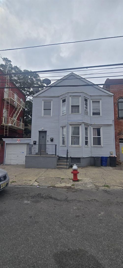 91 Belmont Ave, Jersey City, NJ, 07304-2520 | Card Image