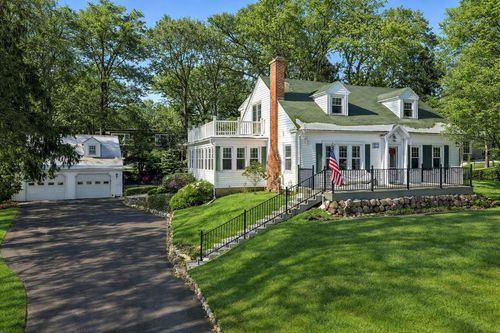 1076 Shabbona Drive, Fontana, WI, 53125 | Card Image