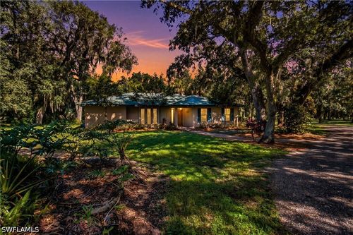 670 Rope Bend Ter, Labelle, FL, 33935-6636 | Card Image