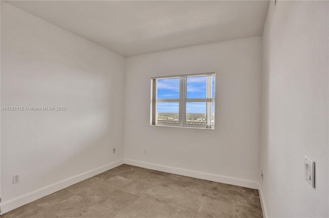 APT-2503 - 15051 Royal Oaks Ln, Condo with 3 bedrooms, 3 bathrooms and null parking in North Miami FL | Image 11
